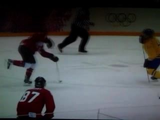 Олимпийский хоккей - игра металл золото - Канада Швеция - цель # 3