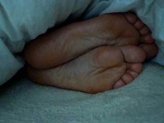 мои маленькие сонные ноги
