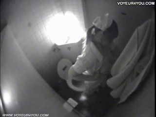 туалет мастурбации тайно захвачен SpyCam